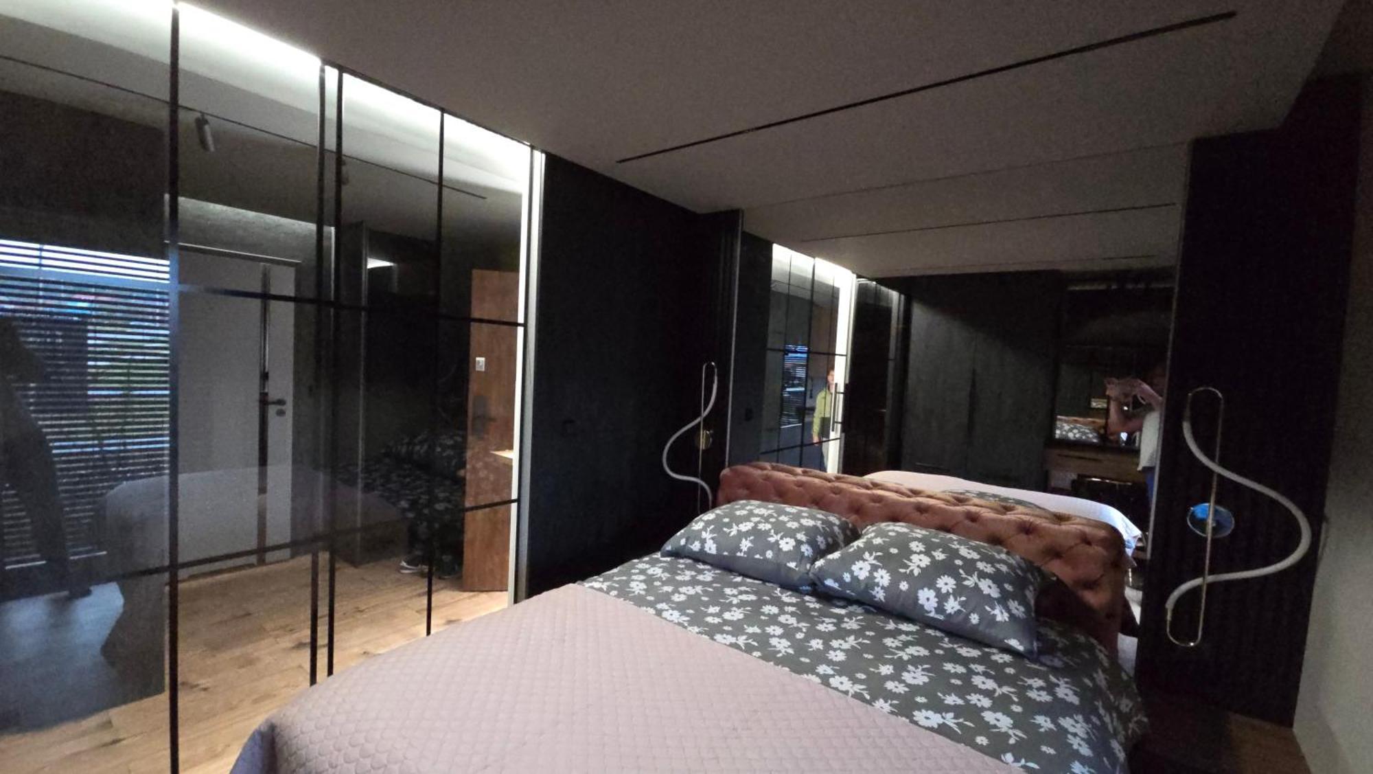 Apartment Dark Prestige New ! - Dostep 24h, Projektor , Garaz Podziemny , Klimatyzacja , Duzy Taras