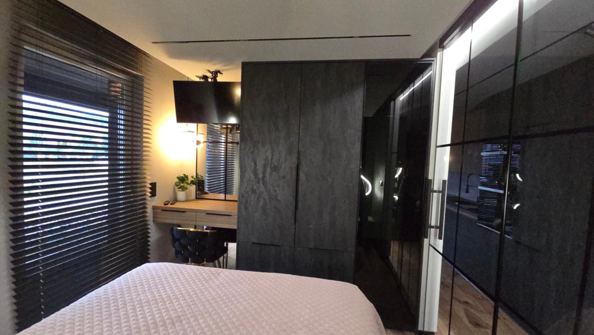 Apartment Dark Prestige New ! - Dostep 24h, Projektor , Garaz Podziemny , Klimatyzacja , Duzy Taras *