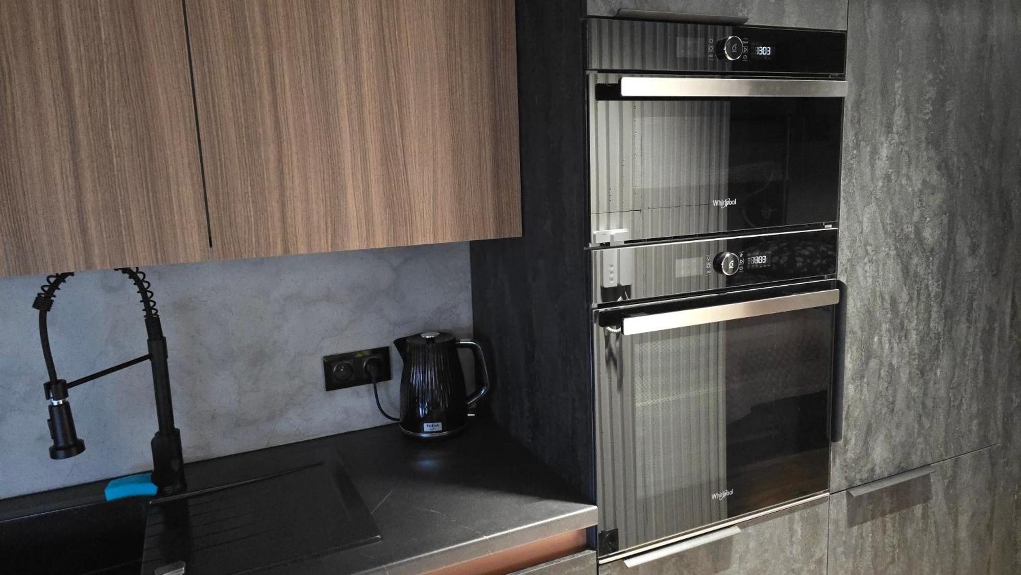 Dark Prestige New ! - Dostep 24h, Projektor , Garaz Podziemny , Klimatyzacja , Duzy Taras Apartment
