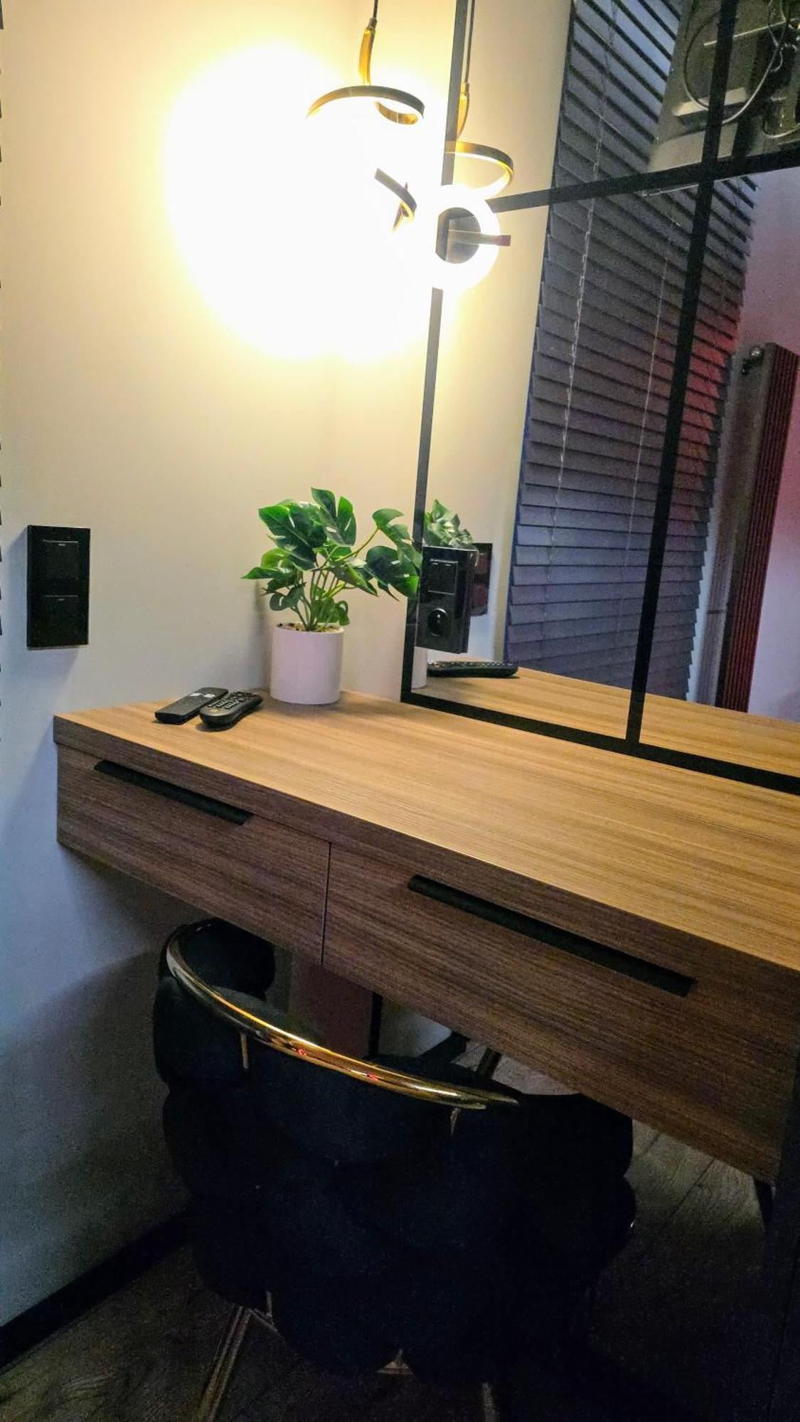 Apartment Dark Prestige New ! - Dostep 24h, Projektor , Garaz Podziemny , Klimatyzacja , Duzy Taras *